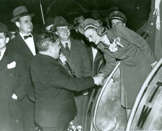 Mayor greets stewardess